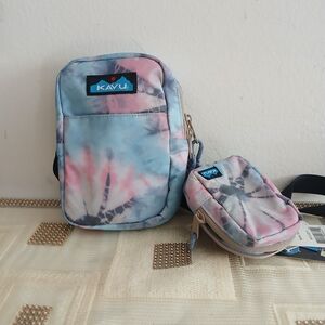 KAVU Yorktown 2 N 1 Crossbody Pack Modular Lightweight Bag Hiking Camping